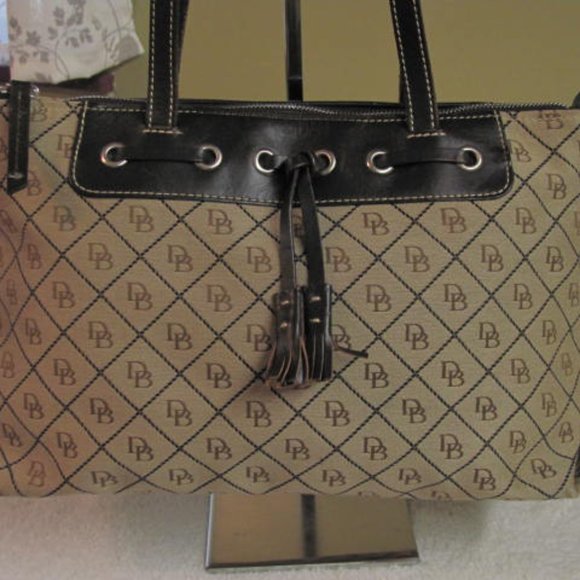 Dooney Bourke Vintage Women’s Brown and Beige Canvas handbag Leather trim - Picture 4 of 14